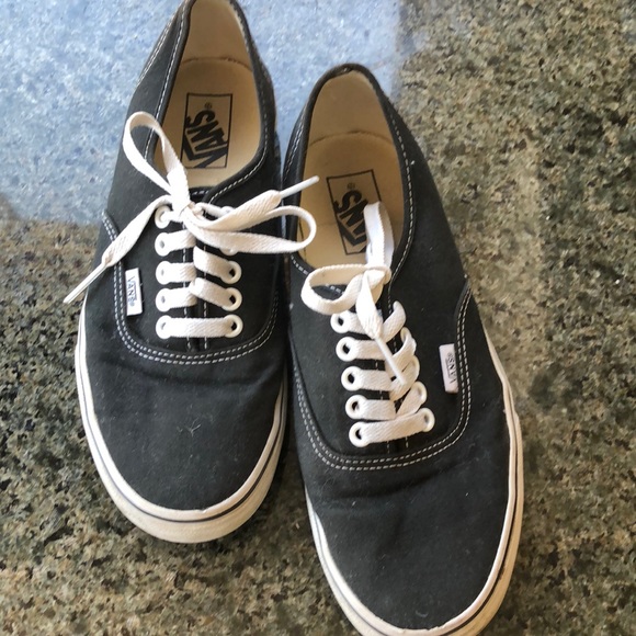 vans black tie shoes